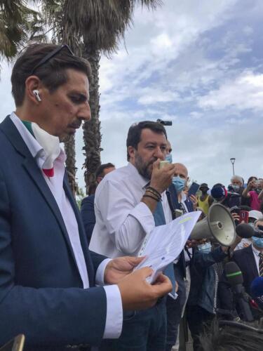 SALVINI COMIZIO A LIDO TRE ARCHI